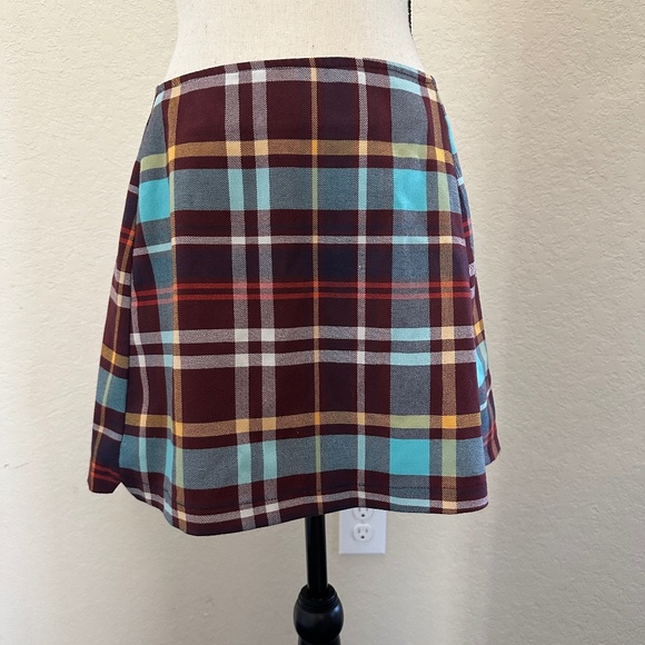 Urban Outfitters Dresses & Skirts - Urban Outfitters Plaid Notch Pelmet Mini Skirt Size Medium